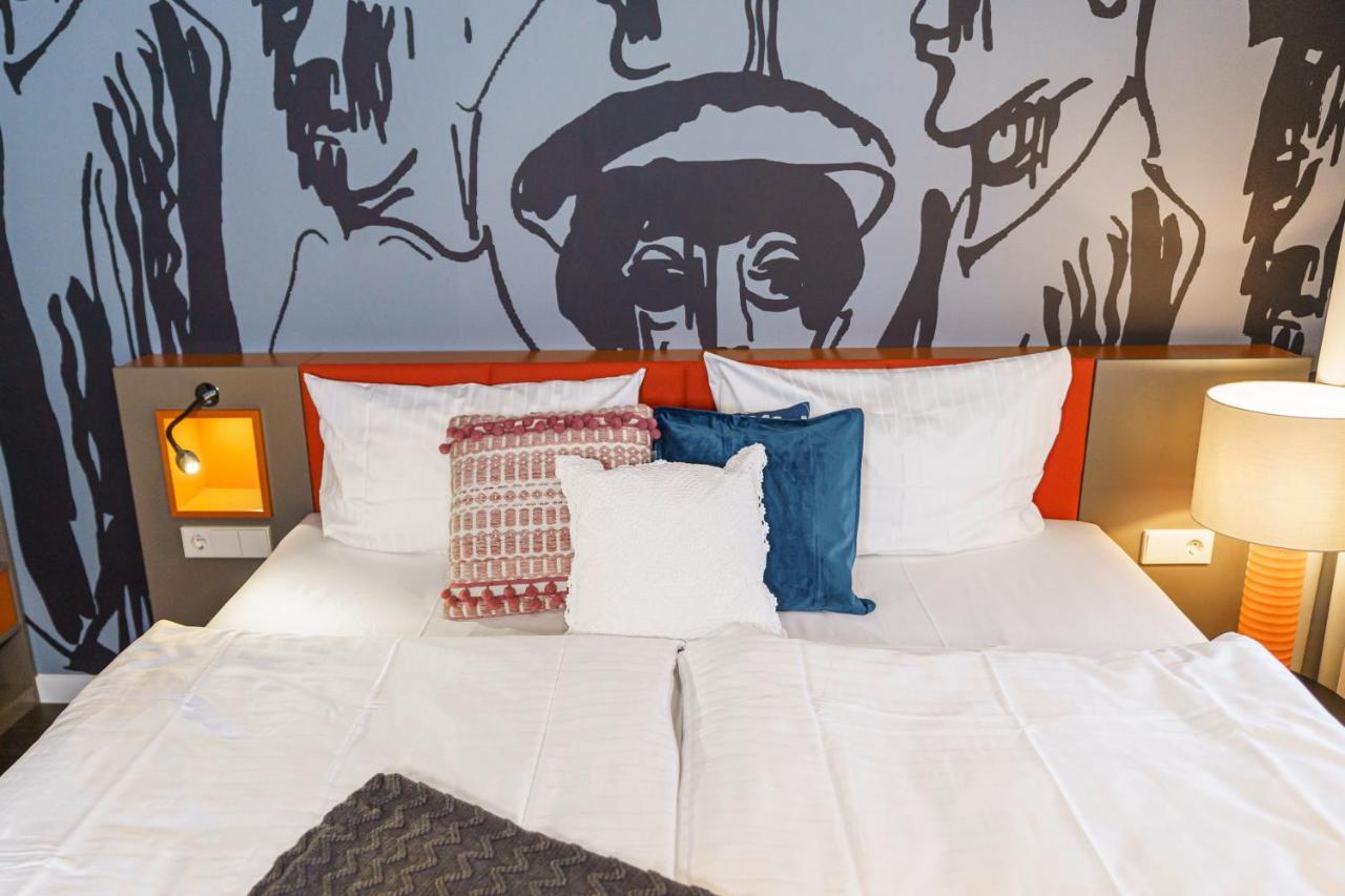 Tante Alma'S Bonner Hotel Bagian luar foto