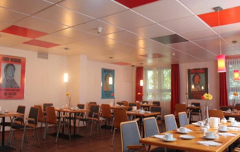 Tante Alma'S Bonner Hotel Bagian luar foto